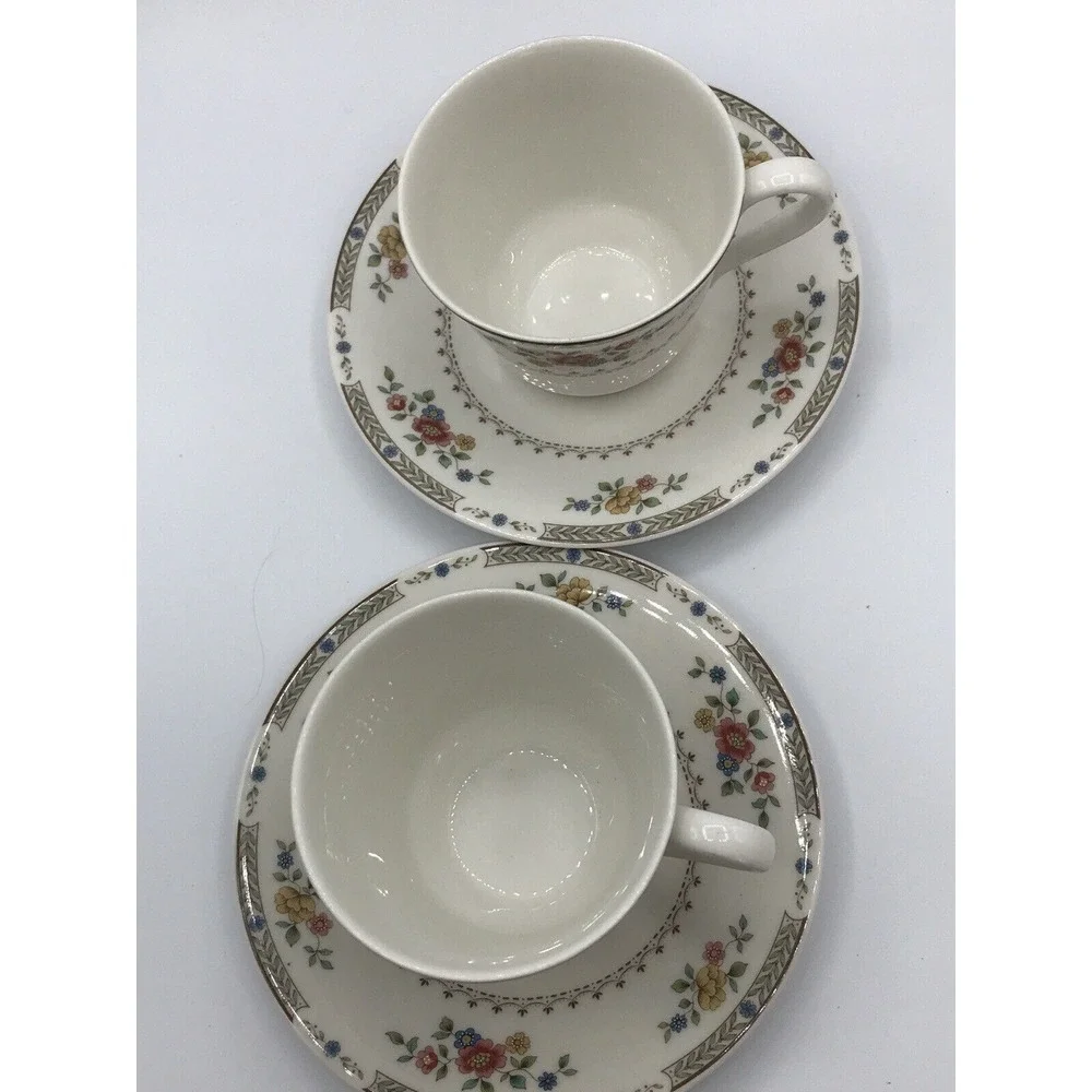 Royal‎ Doulton Kingswood Teacup& Saucer TC 1115 England set of 2